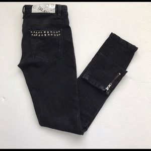 Size 25 Blank NYC Skinny Studded Jeans